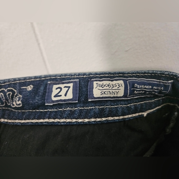 Miss Me Skinny Jeans - Picture 6 of 7